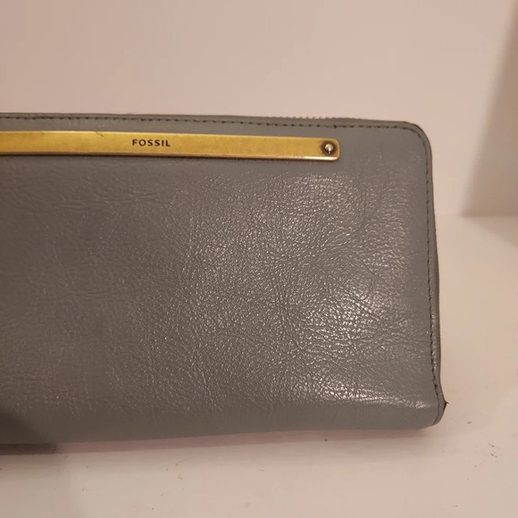 Fossil Chambray Liza Zip Around Clutch Wallet - Picture 3 of 16